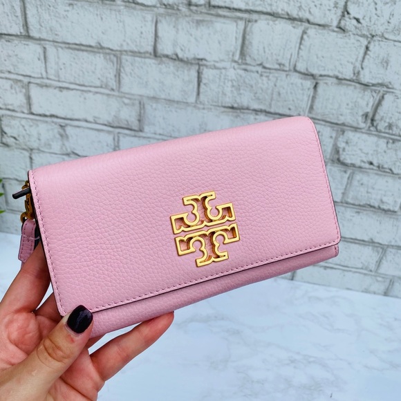 Tory Burch Handbags - Tory Burch Britten Continental Wallet